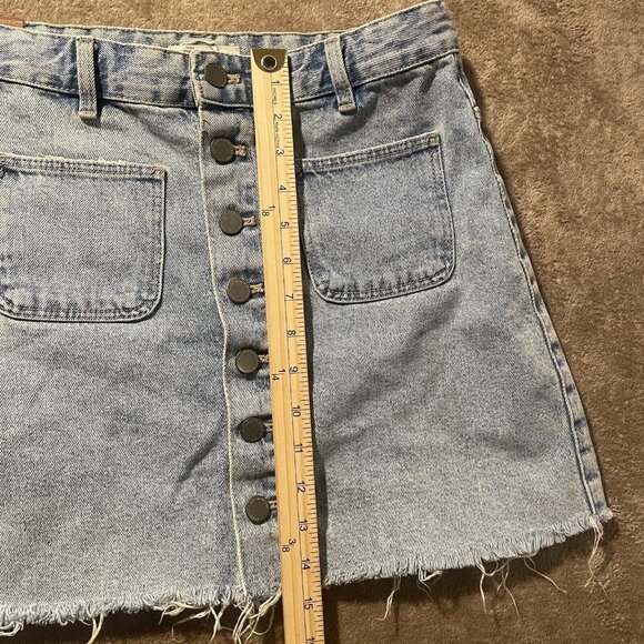 Zara Authentic Denim Skirt Womens Small Mini Jean TRF Raw Hem Buttons Pockets - Picture 6 of 6